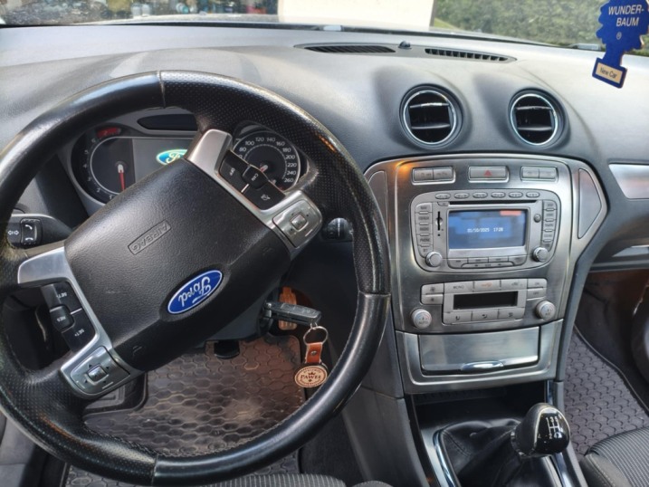 Ford  Mondeo  MK4