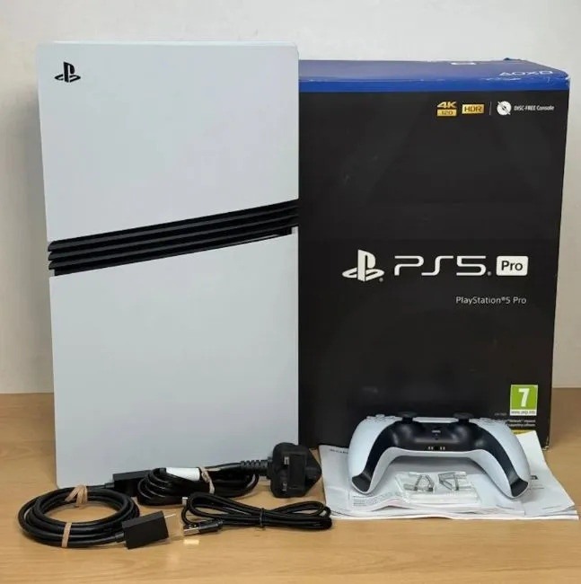 Konsole Sony PlayStation PS5 Pro, Sony PlayStation PS5 Slim, Nintendo Switch 2 oraz Microsoft Xbox Series X 2TB