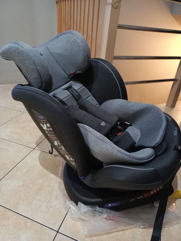 Sprzedam foteliki samochodowe