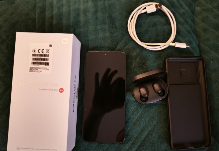 XIAOMI 13 T PRO + słuchawki