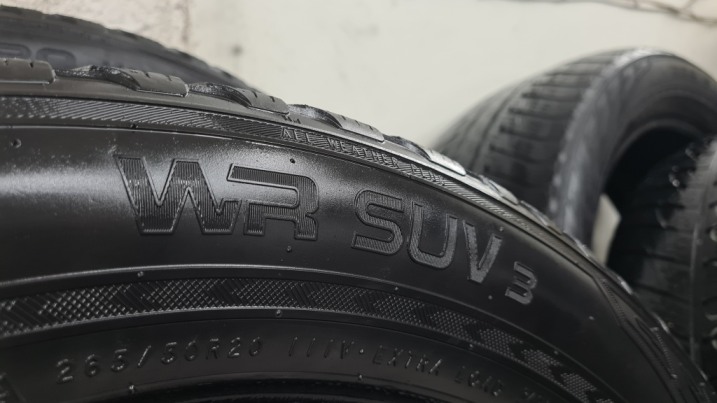 4x Opony Zimowe 26550 R20 Nokian WR SUV 3 komplet