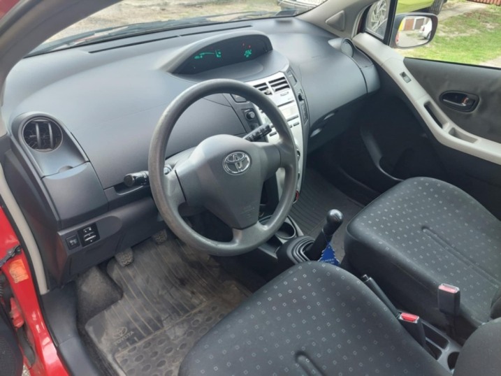 Toyota Yaris 1.0 2008r