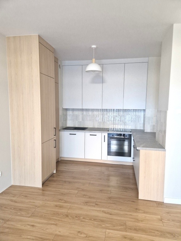 Meble na wymiar / szybki termin realizacji