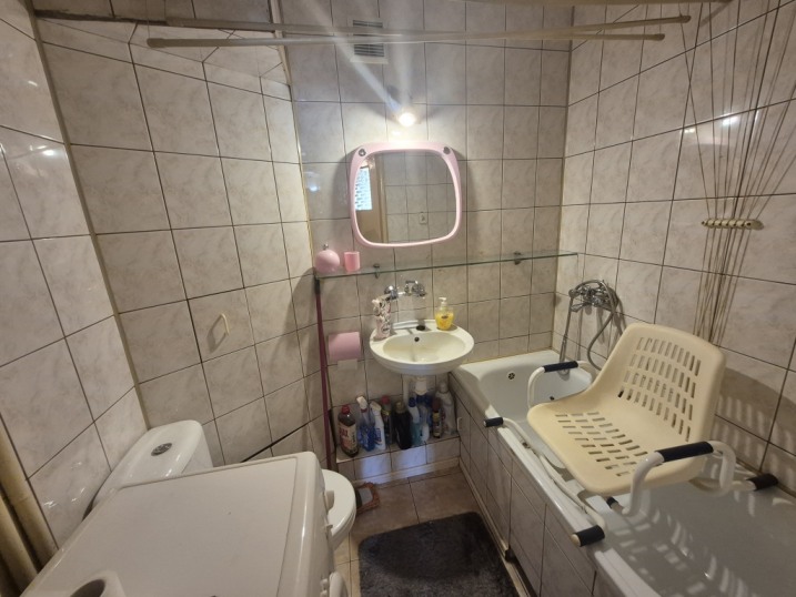 Sprzedam mieszkanie 3 pokojowe 55m2 ul,Traugutta 4a