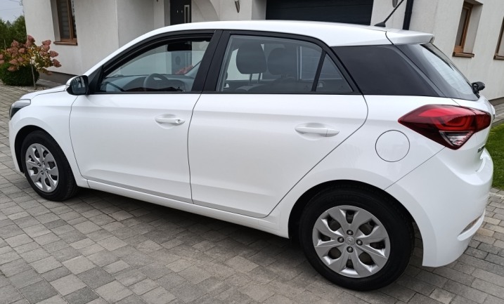 Hyundai i20 benzyna mały przebieg