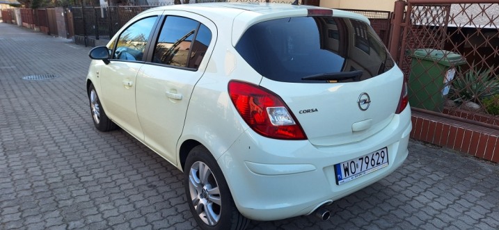 Opel Corsa D 1.4 benzyna, 2011r.