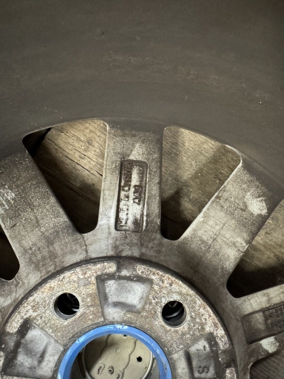 Sprzedam komplet felg 16” do Audi A6 C6 + opony zimowe GRATIS