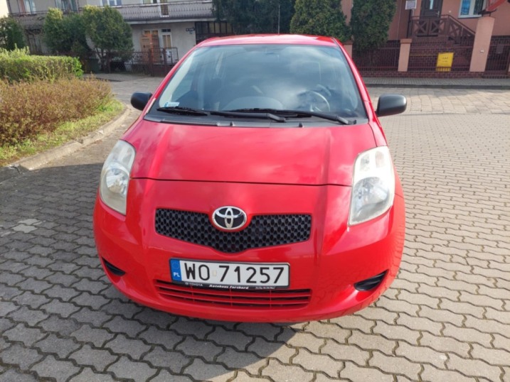 Toyota Yaris 1.0 2008r