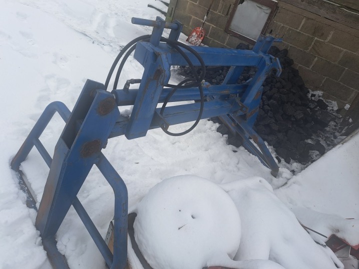 chwytak  do dużuch kostek ,bel