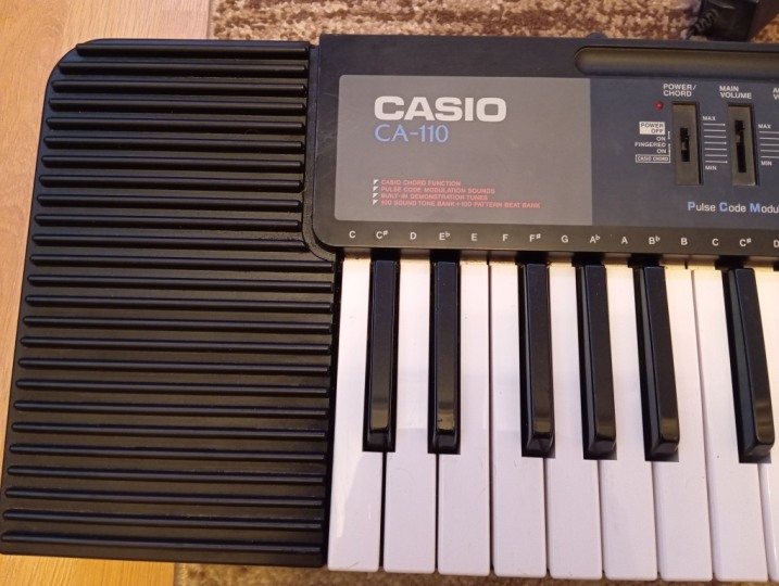 Keyboard CASIO CA-110 z zasilaczem