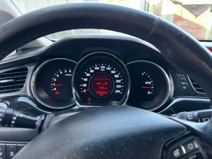 Sprzedam Kia Ceed 1.6crdi 2015r prywatne