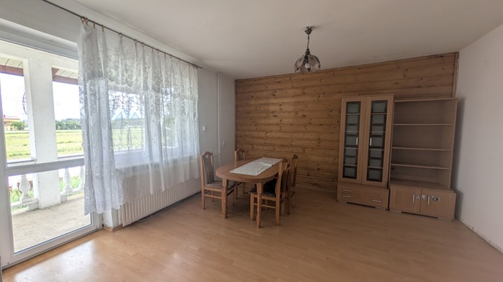 Wynajmę piętro domu w Dylewie lub cały dom