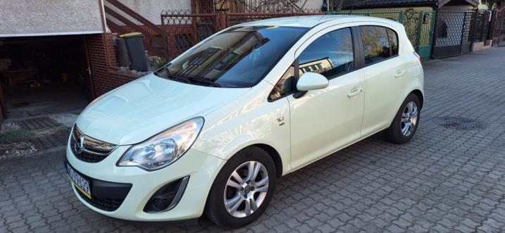 Opel Corsa D 1.4 benzyna, 2011r.