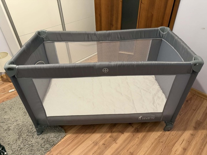 Łóżeczko Turystyczne składane+ Materac Antyalergiczny