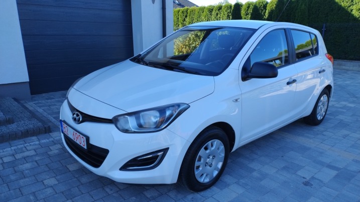 Hyundai i20 benzyna świeżo sprowadzony