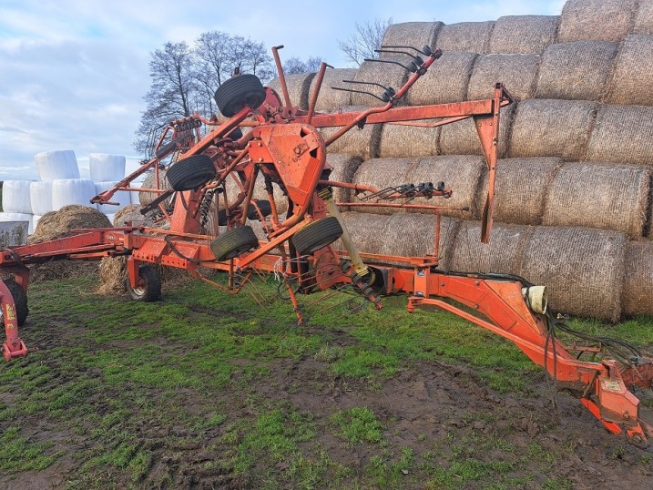 zgrabiarka kuhn 7302 cała na części