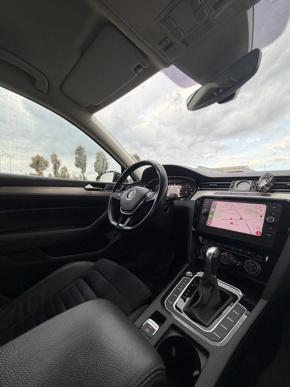 VW Passat B8 2.0 TDI 150 KM | 2018 r | 187 000 km |