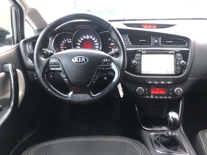 Kia Ceed 2 2015r 1.6crdi 128km
