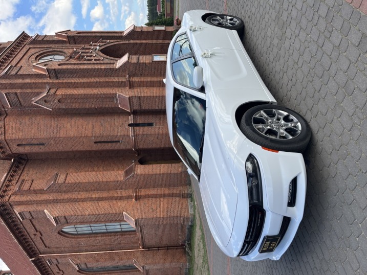 Dodge Charger samochód do ślubu