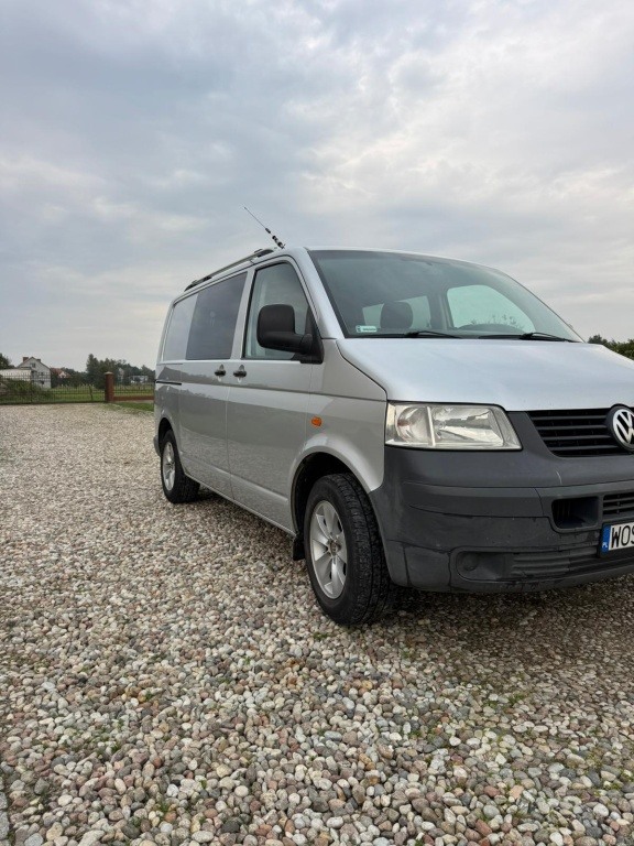 Volkswagen Transporter T5 2.5 TDI