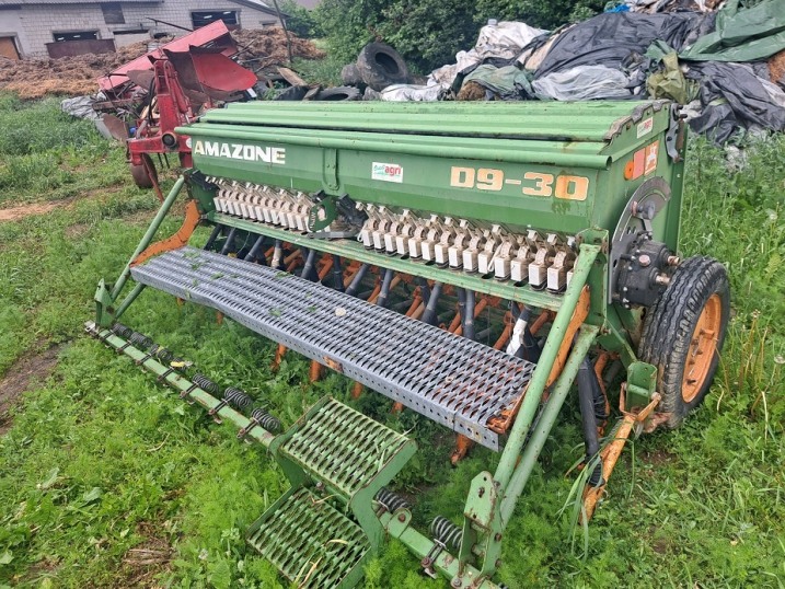 siewnik zbożowy amazone d9-30