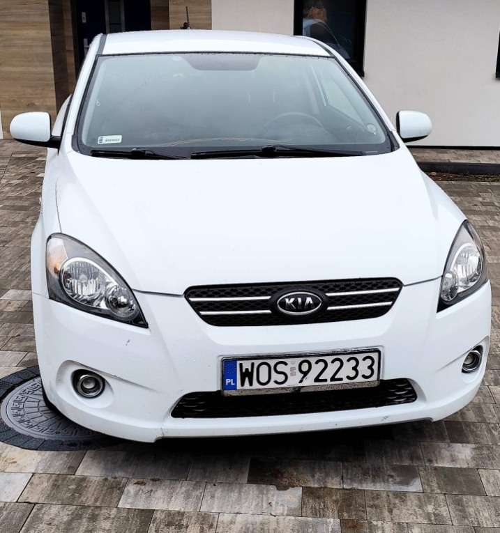 Kia cee'd 1,6 2010 rok prod.