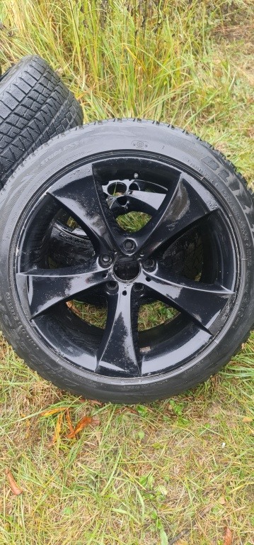 Opony zimowe z felgami 20' BMW X5  X6