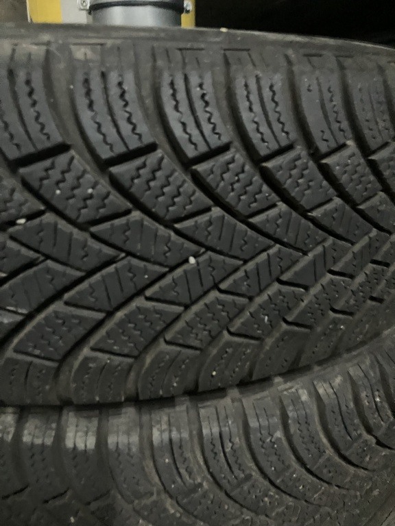4 opony zimowe Nexen Winguard 195/65 R15 91T – komplet