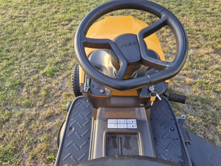 Traktorek ogrodowy Stiga Tornado 2098