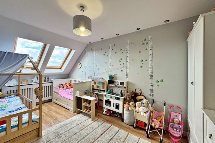 4-pokojowe, dwupoziomowe mieszkanie | V piętro | centrum