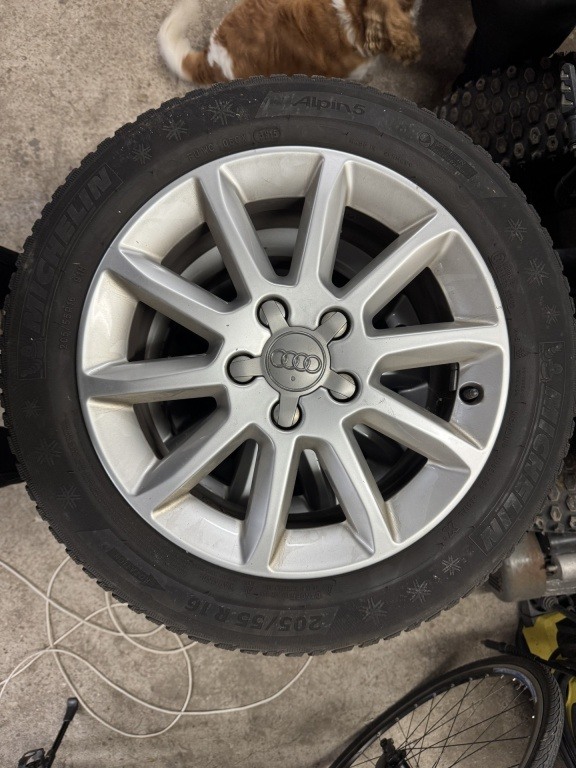 Sprzedam komplet felg 16” do Audi A6 C6 + opony zimowe GRATIS