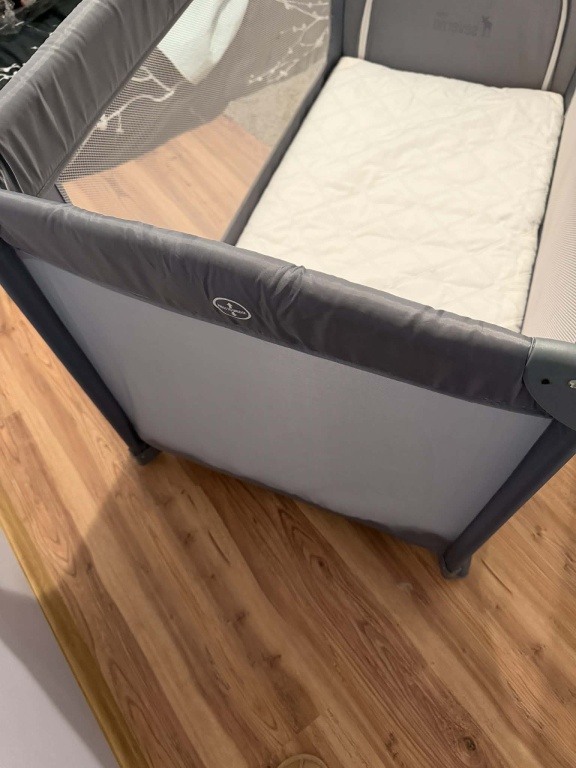 Łóżeczko Turystyczne składane+ Materac Antyalergiczny