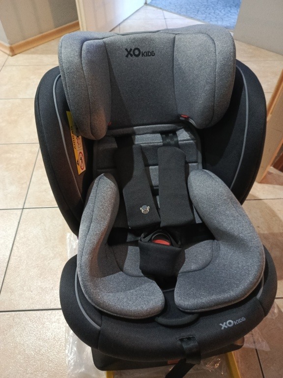 Sprzedam foteliki samochodowe