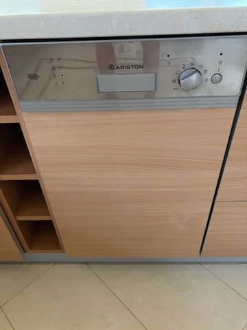 Sprzedam zmywarkę ARISTON i okap kuchenny AMICA