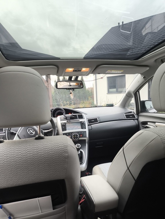 Toyota Verso 2014 1.8 Benzyna - 7 Osób - Ostrołęcki salon