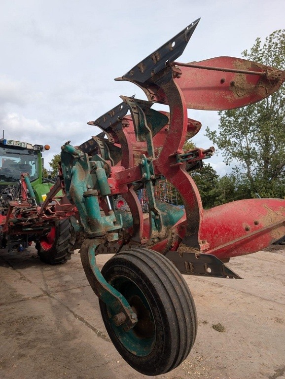 pług 5 kverneland vario