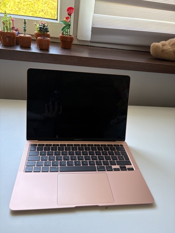 Macbook