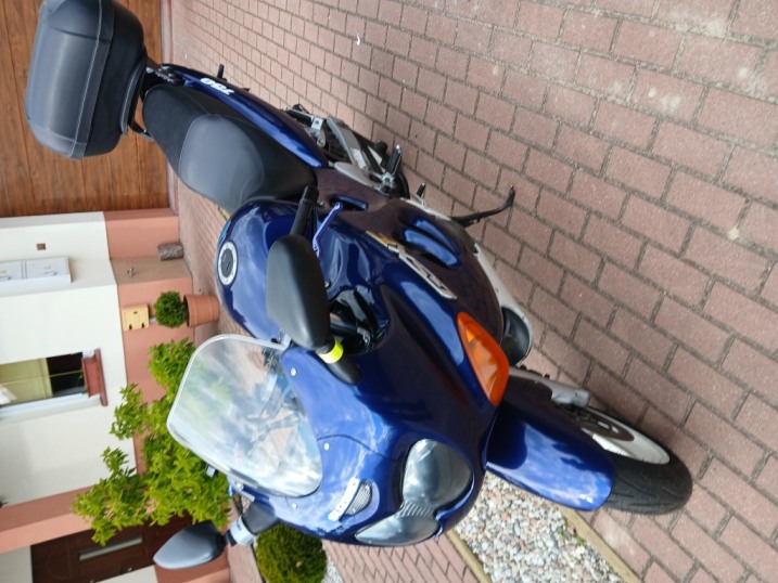 Suzuki gsxf750