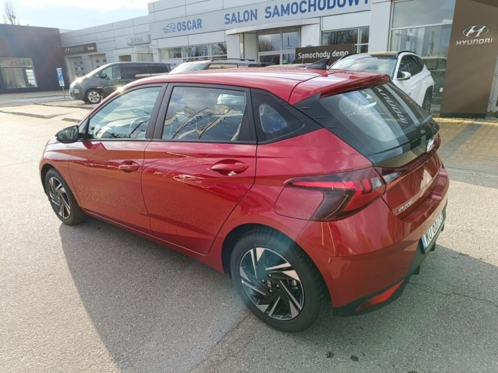 Hyundai i20 2023r. benzyna stan salonowy