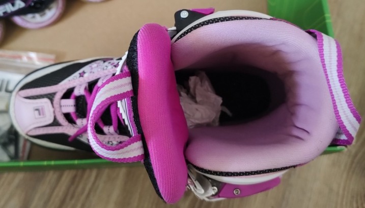 Sprzedam rolki Skates firmy FILA dwa komplety oraz kaski