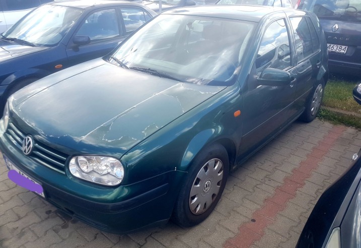 Golf IV sprzedam 1.6 8v benzyna + gaz LPG