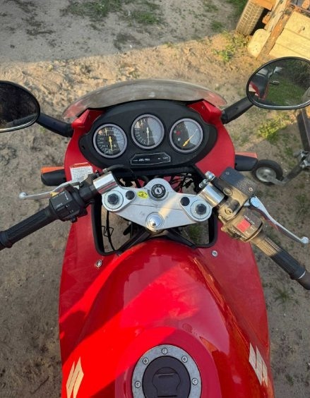 Suzuki 6sx 600f