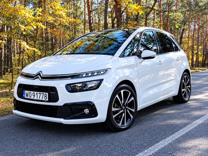 ŁAdne Rodzinne auto