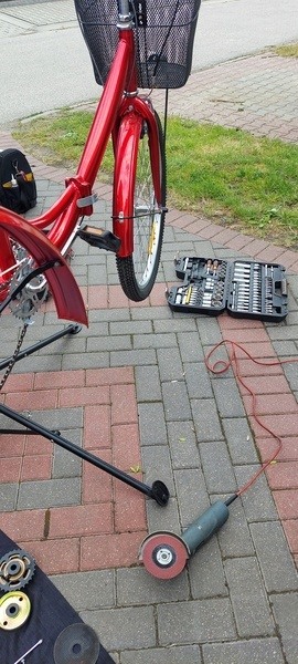 Naprawa rowerów trójkołowych, z wałem Kardana i napędem pasowym, Konstancin, Warszawa, Józefosław i okolice /Mobilny Serwis Rowerowy