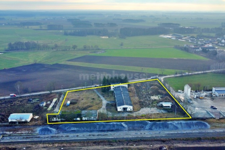 Stare Ratowo: teren produkcyjno-usługowy przy linii kolejowe