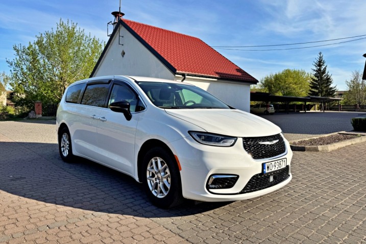 Chrysler Pacifica 3.6 V6 291 KM | 2024 rok | 11 800 km