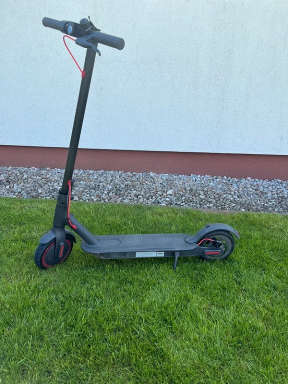 Sprzedam Hulajnoga Xiaomi wraz z ładowarką