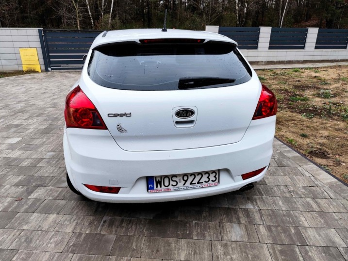 KIA CEED Hatchbak 3-drzwiowy;