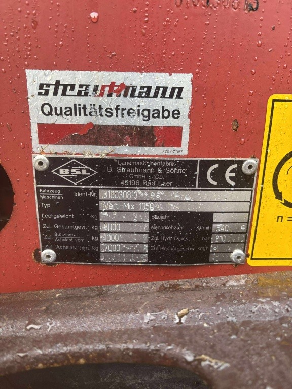 Paszowóz STRAUTMANN 1050