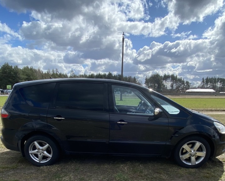 Ford S-Max 2.0 TDCi 2010 – rodzinny, dynamiczny i bardzo komfortowy